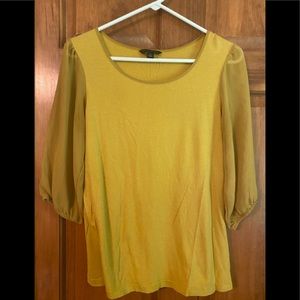 Women’s dress shirt by Banana Republic